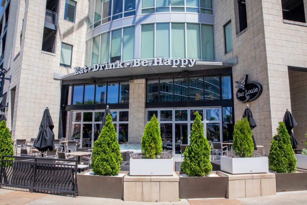 Bar Louie — photo 2