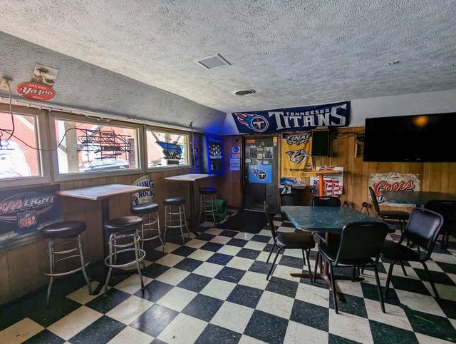 Betty's Grill, The Nations