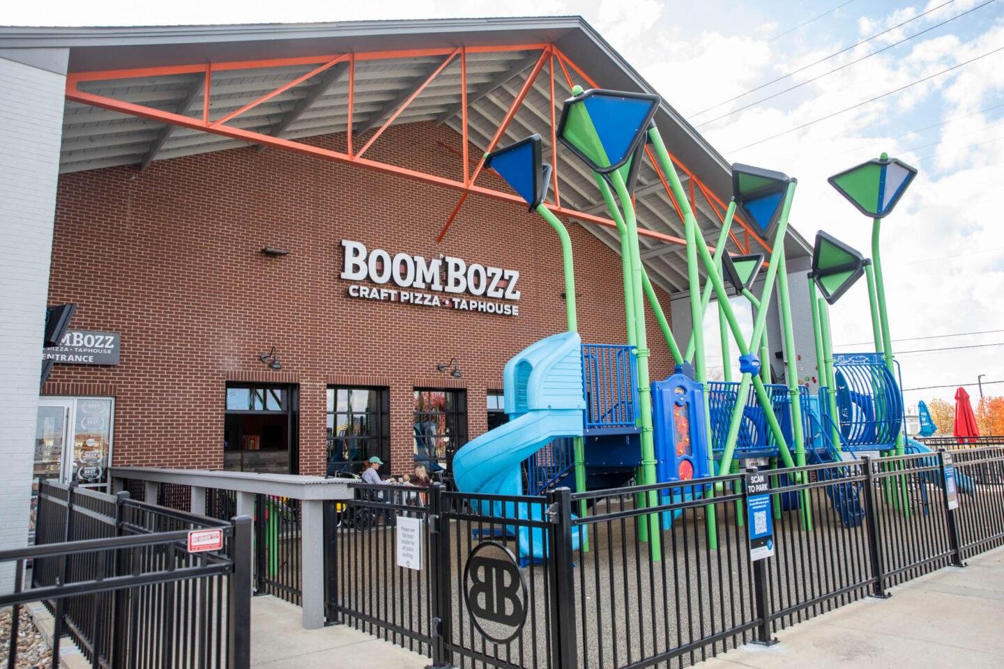 BoomBozz Craft Pizza & Taphouse (East Nashville)