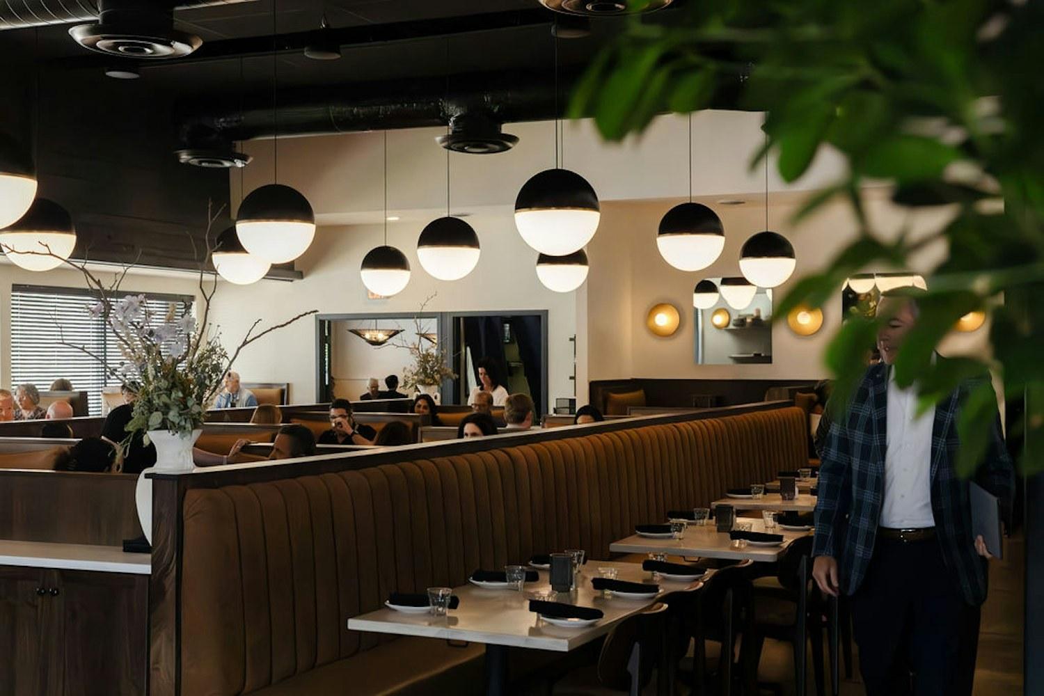 Darfons Restaurant + Bar