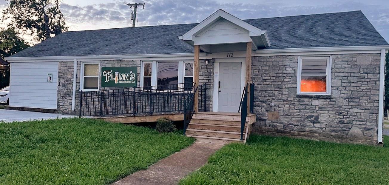 Flynn's Neighborhood Bar
