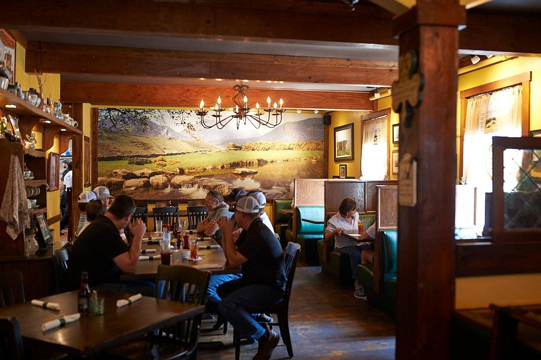 McNamara's Irish Pub & Restaurant