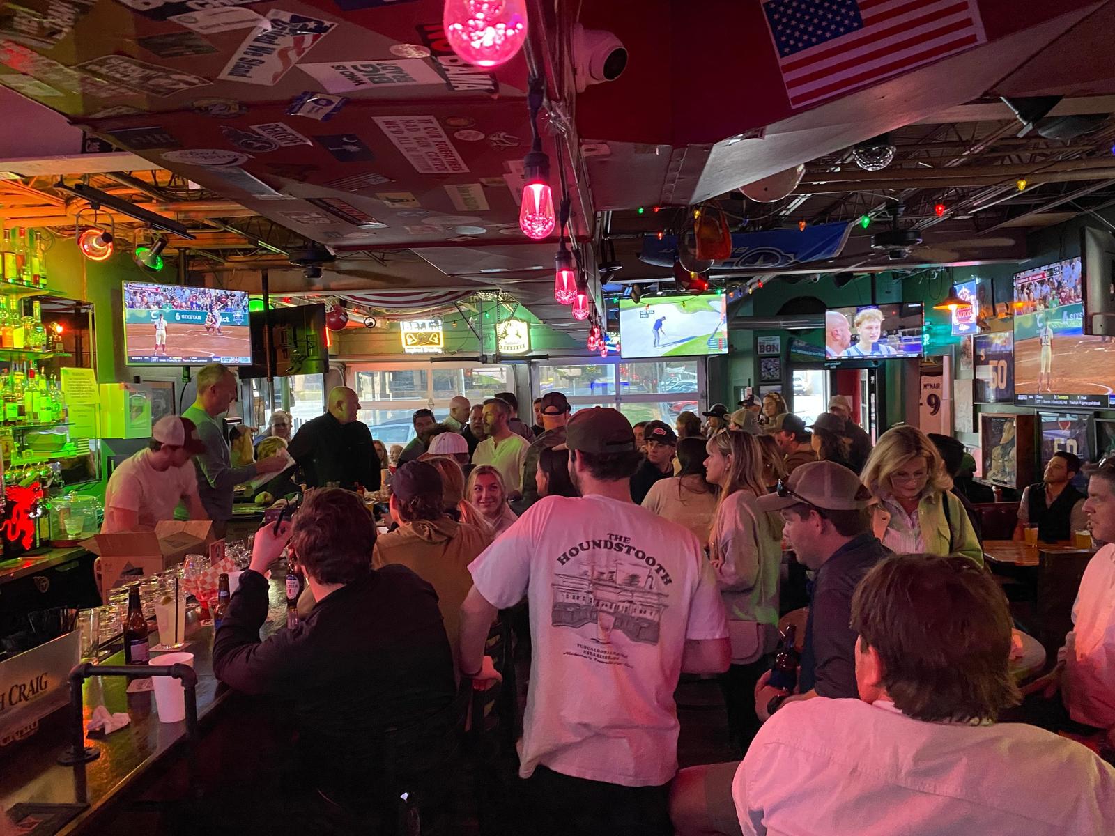 The Original Corner Pub (Green Hills)