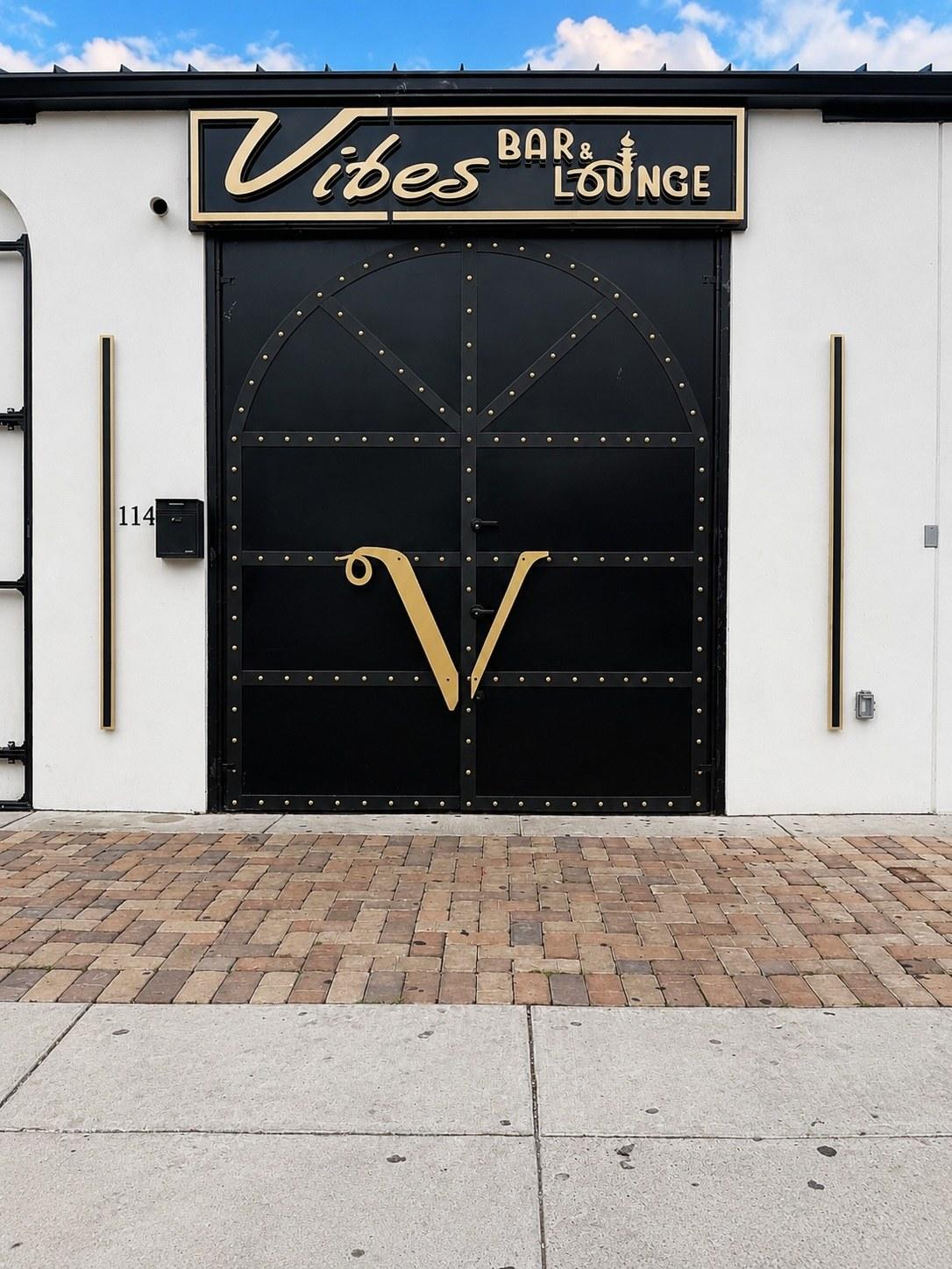 Vibes Bar & Lounge